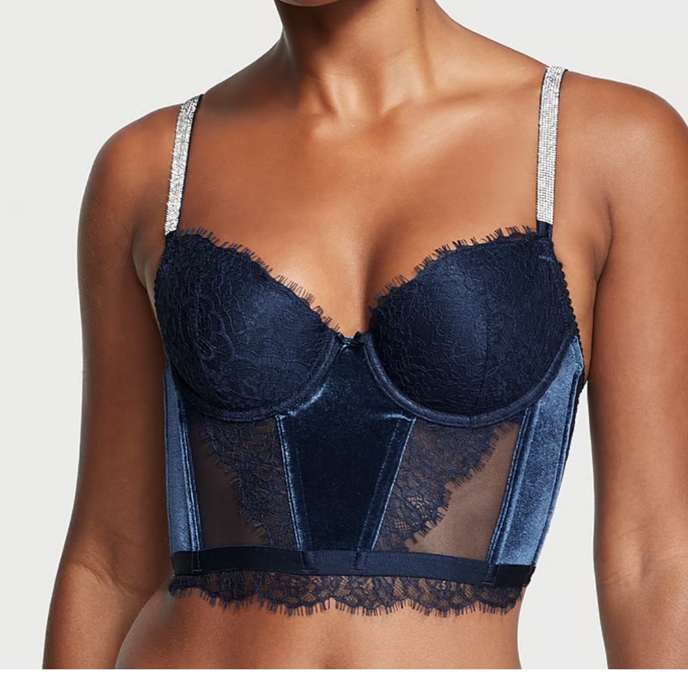 Lightly lined bra top